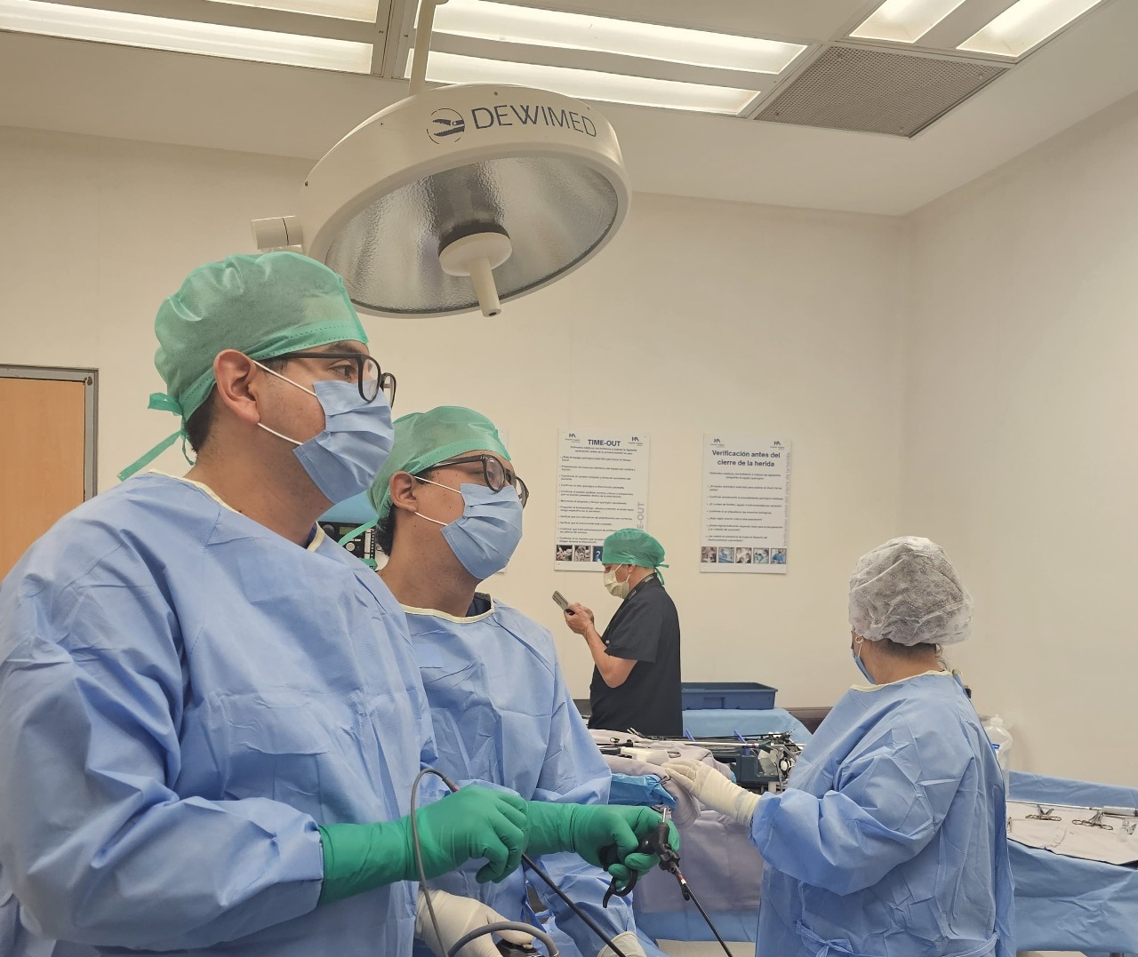 Opiniones de pacientes sobre cirugía de hernias y vía biliar en CDMX